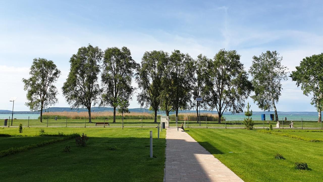 Lelle Resort Cb34 Balatonlelle Dış mekan fotoğraf