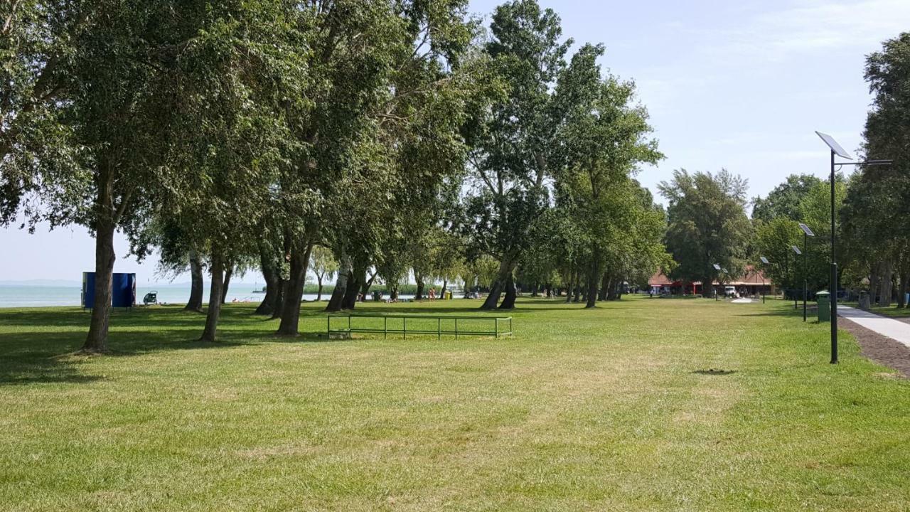 Lelle Resort Cb34 Balatonlelle Dış mekan fotoğraf