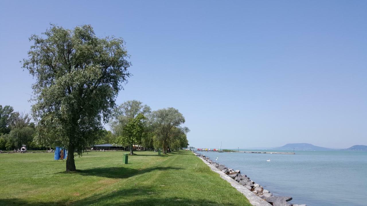 Lelle Resort Cb34 Balatonlelle Dış mekan fotoğraf