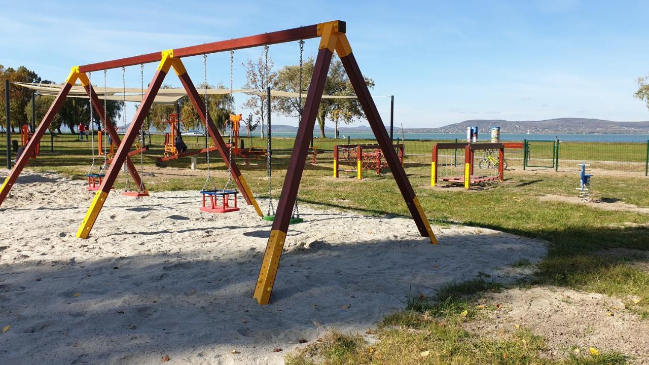 Lelle Resort Cb34 Balatonlelle Dış mekan fotoğraf